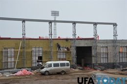 Стадион "Нефтяник" в Уфе. Фото от 22.03.2015