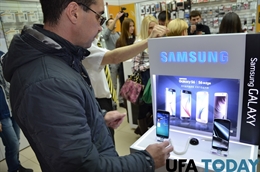 Компания "Билайн" презентовала в Уфе смартфон Samsung Galaxy S6